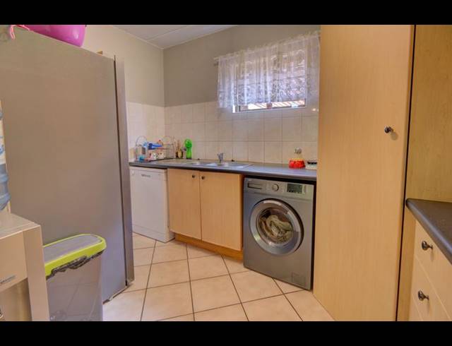 2 BEDROOM APARTMENT FOR SALE IN NORTH RIDING